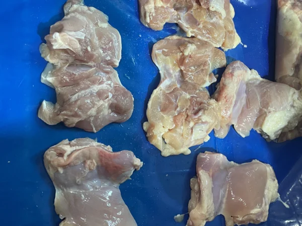 Skinless chicken thighs - Image 3